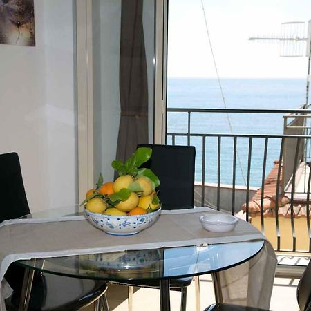 Lolita Holidays Giardini-Naxos Exterior foto