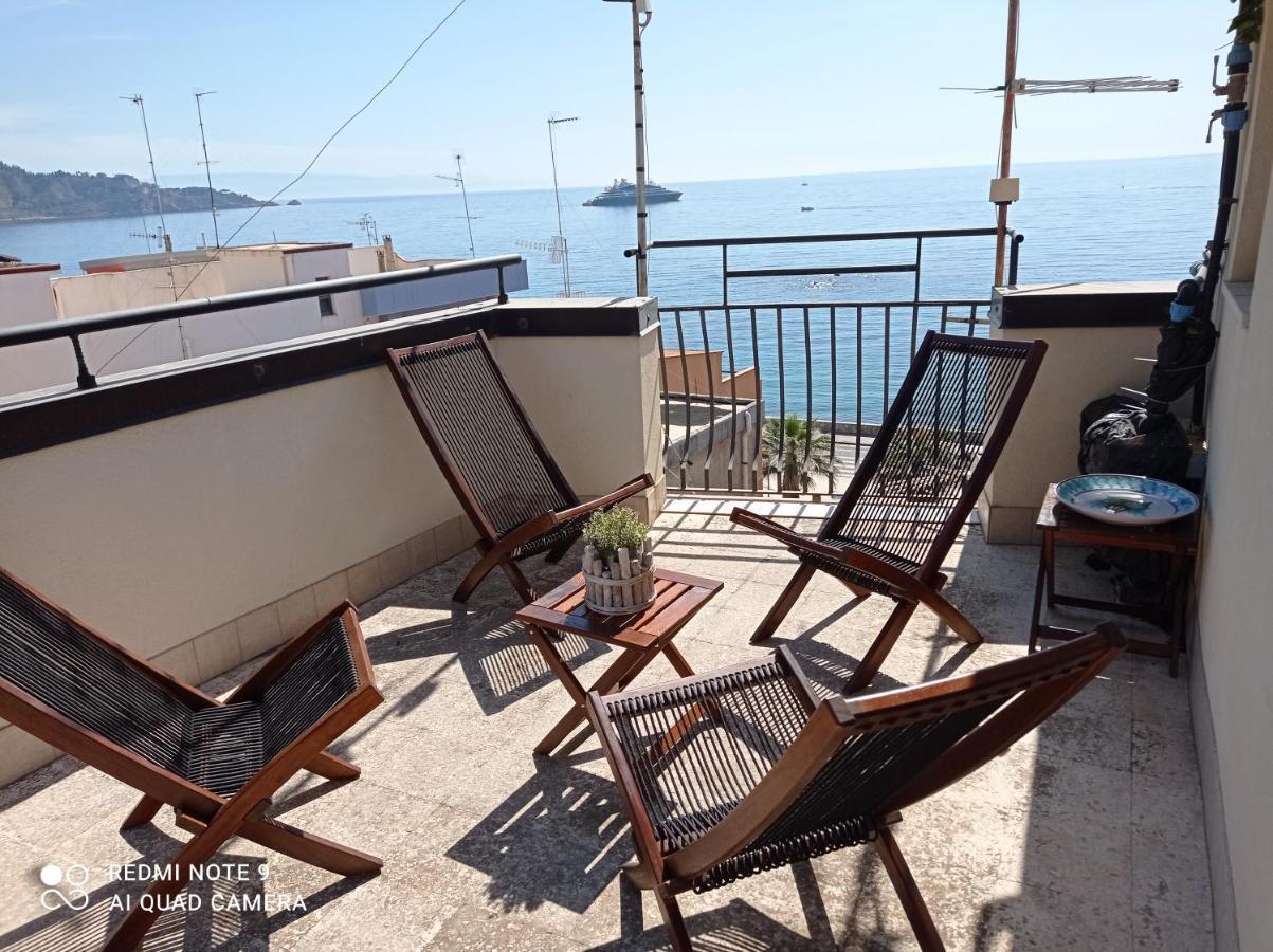 Lolita Holidays Giardini-Naxos Exterior foto